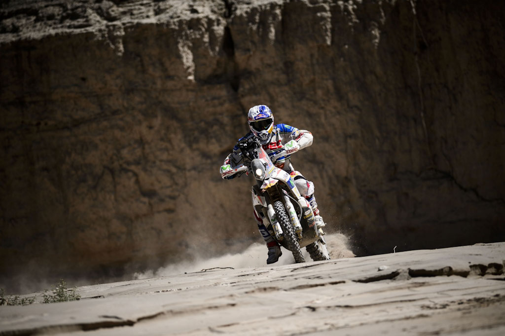 Chaleco López se retira del Dakar 2014