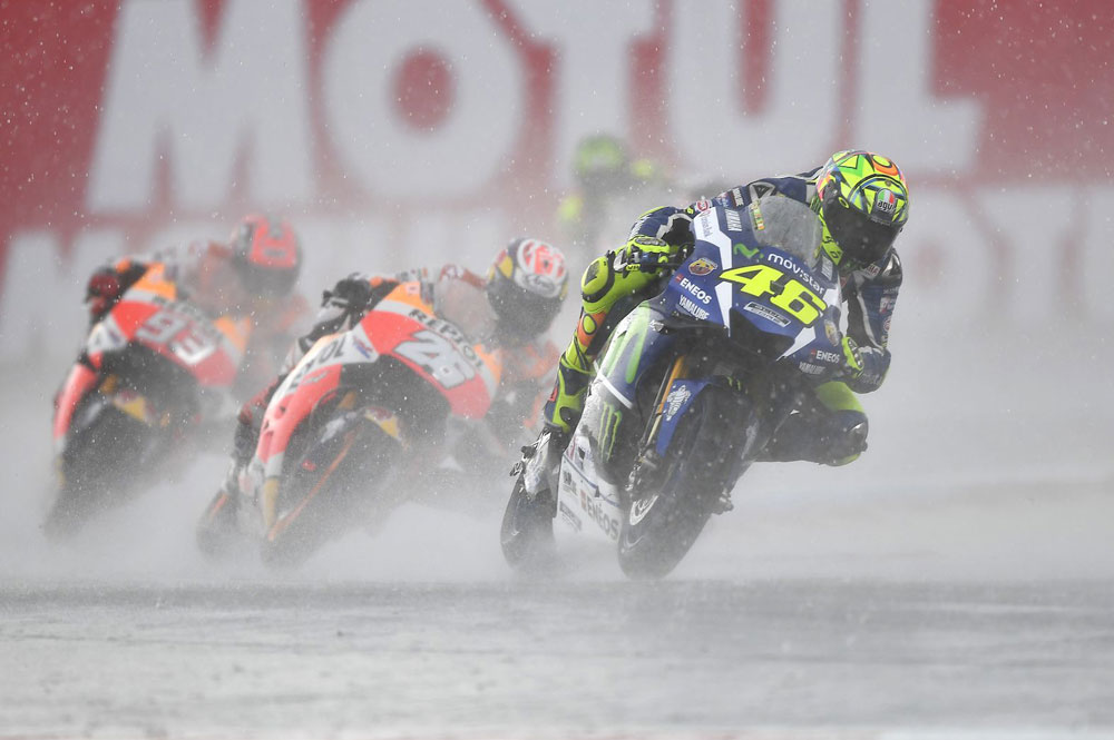 Valentino Rossi antes de su caída en el GP de Assen de MotoGP