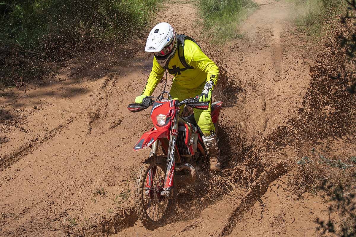 Prueba Rieju MR 300i Pro 2026: La inyección española ya está aquí