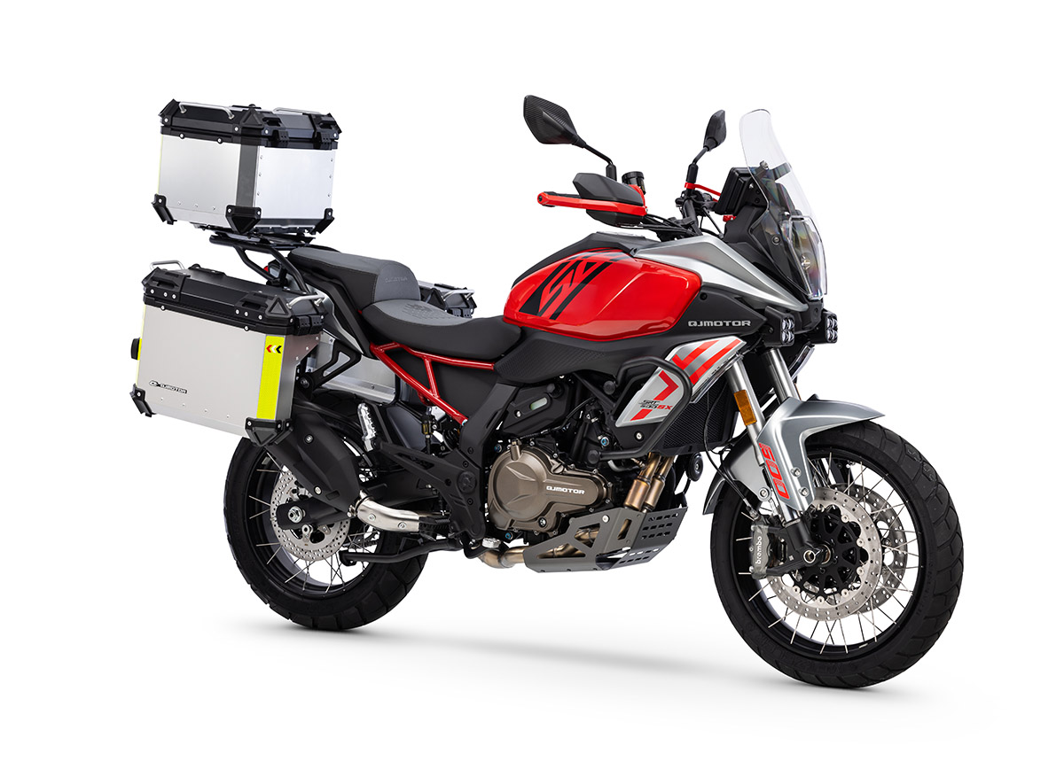 ¿Será la QJ MOTOR SRT 600 SX tu próxima moto trail?