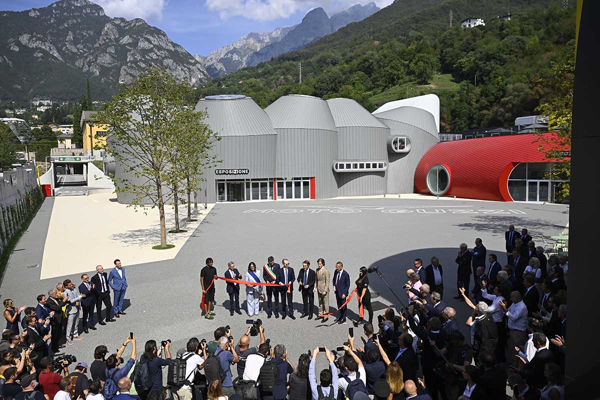 Moto Guzzi transforma Mandello con una inversión de más de 50 millones Moto Guzzi transforma Mandello con una inversión de más de 50 millones