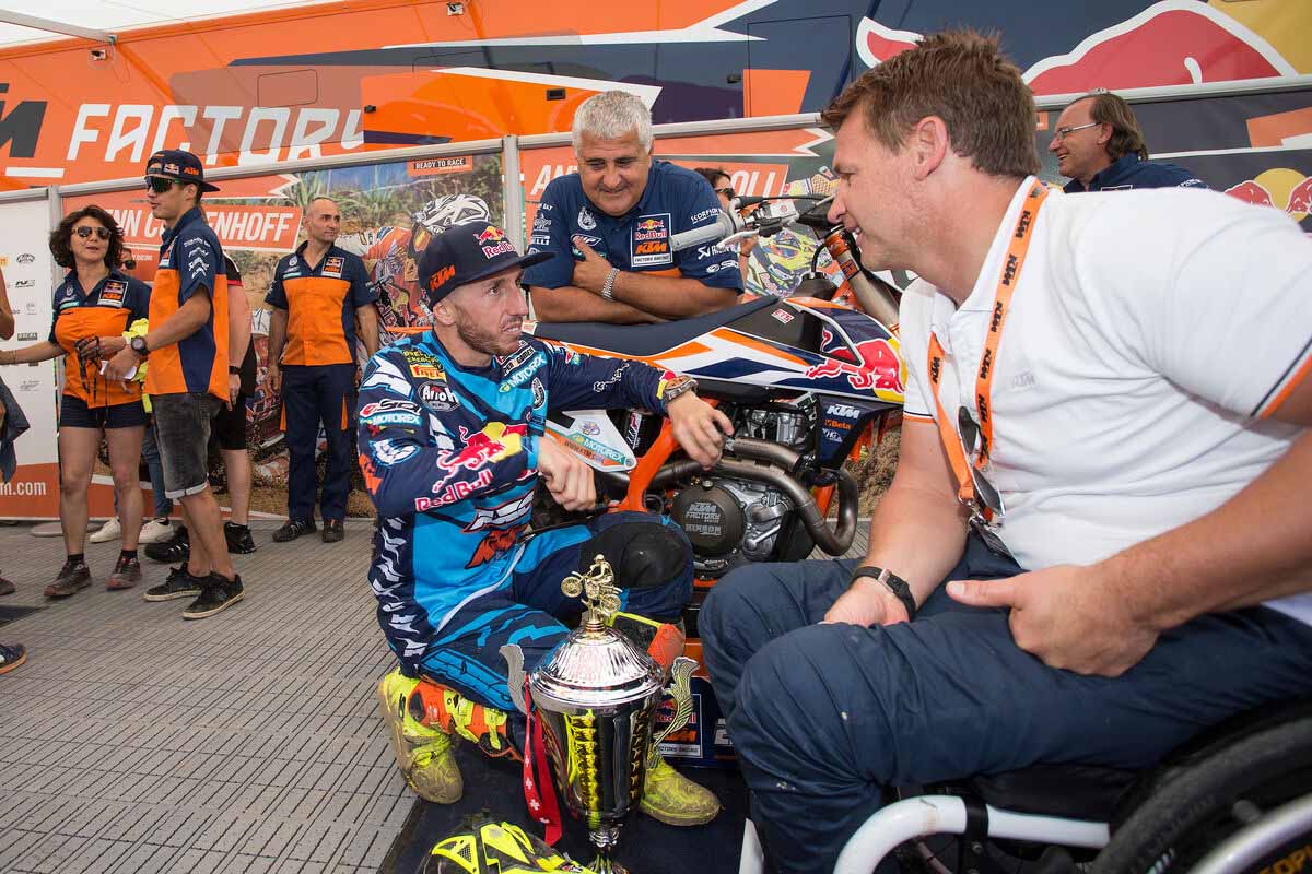 Red Bull KTM Factory Racing amplia su programa en MXGP
