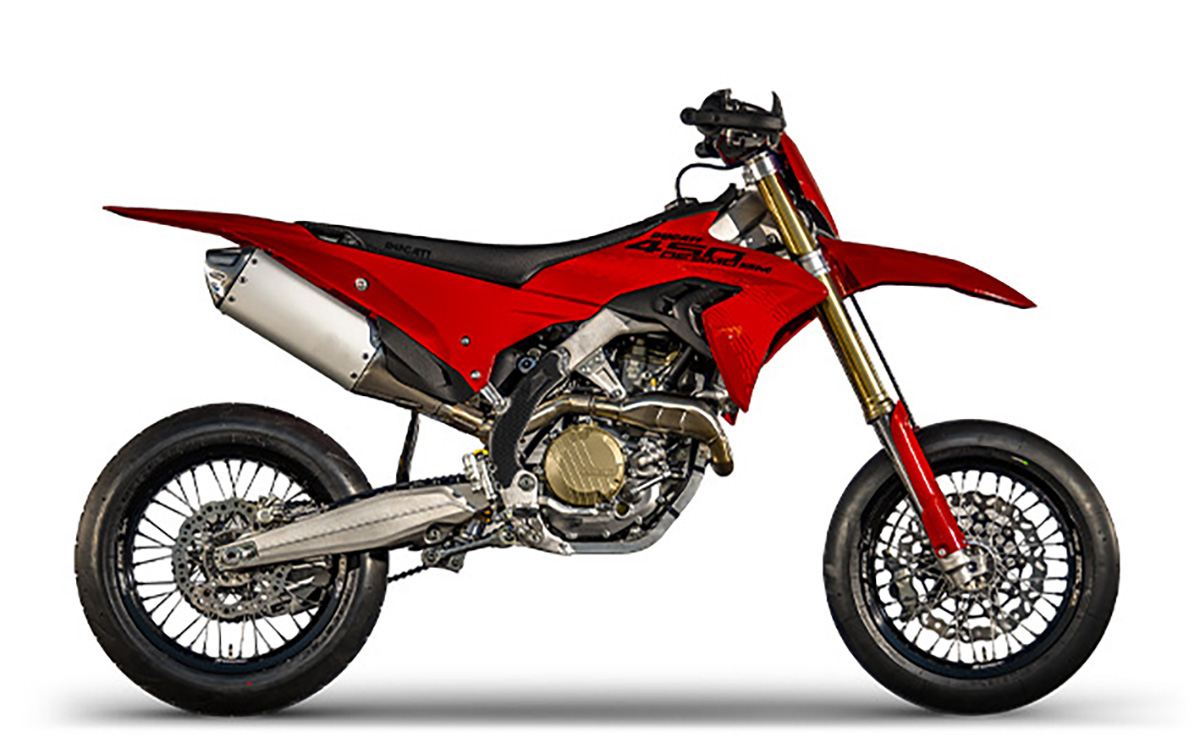 La Ducati Desmo450 SM ya deja ver las claves de su desarrollo