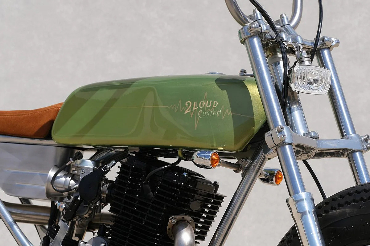 La SYM Wolf 125 que acabó convertida en una 280 con ruedas gigantes