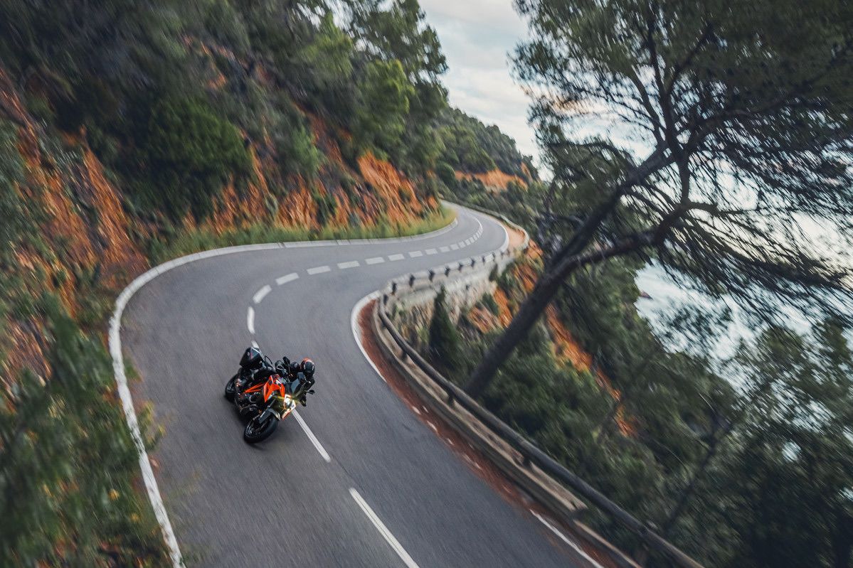 KTM 1290 Super Duke GT 2022: deportiva con apariencia GT KTM 1290 Super Duke GT 2022: deportiva con apariencia GT