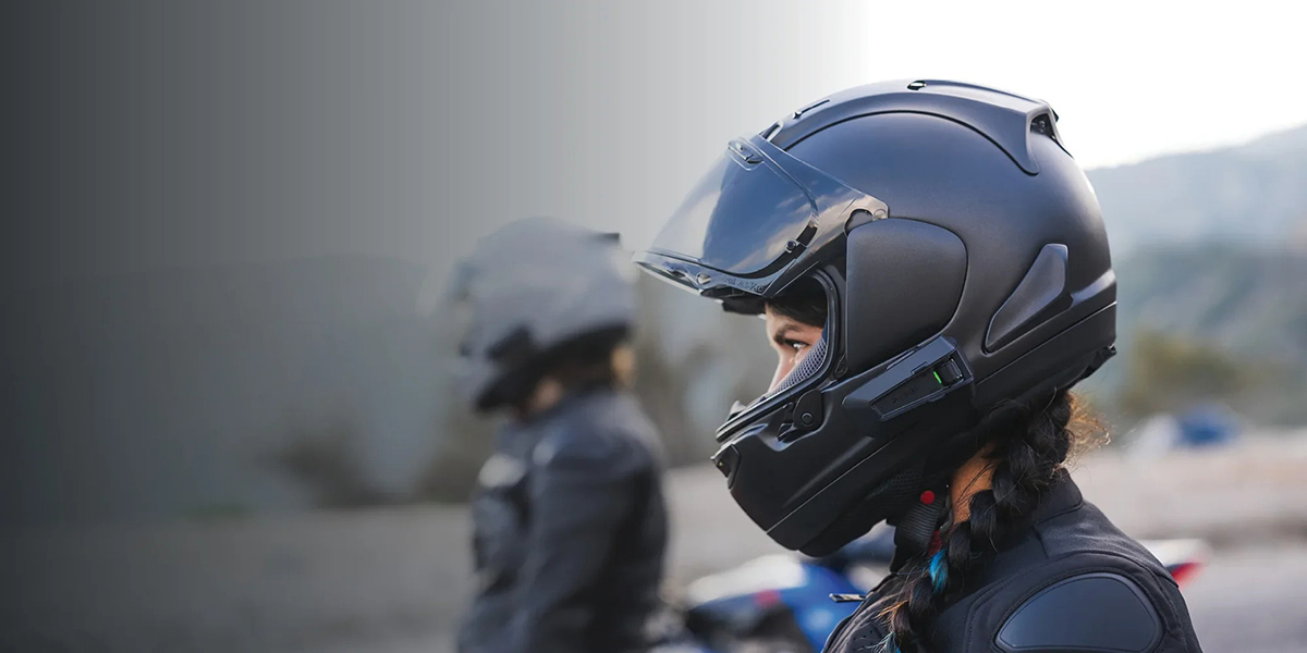 Cardo lleva sus PACKTALK hasta 31 motoristas con Mesh Boost