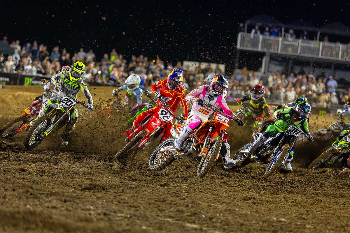 Jorge Prado toca el cielo americano y conquista el título de SMX