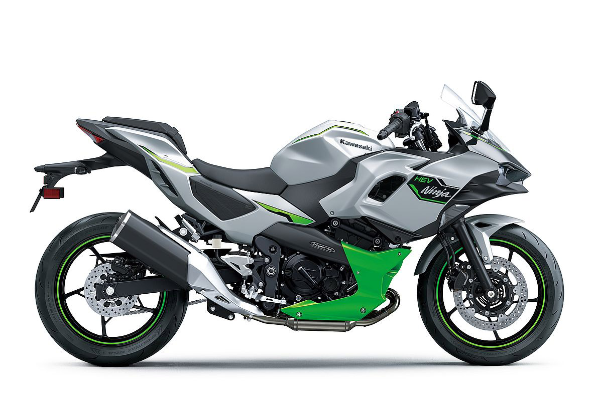 Kawasaki mejora las Ninja 7 Hybrid y Z7 Hybrid, y las deja en 6650 euros Kawasaki mejora las Ninja 7 Hybrid y Z7 Hybrid, y las deja en 6650 euros