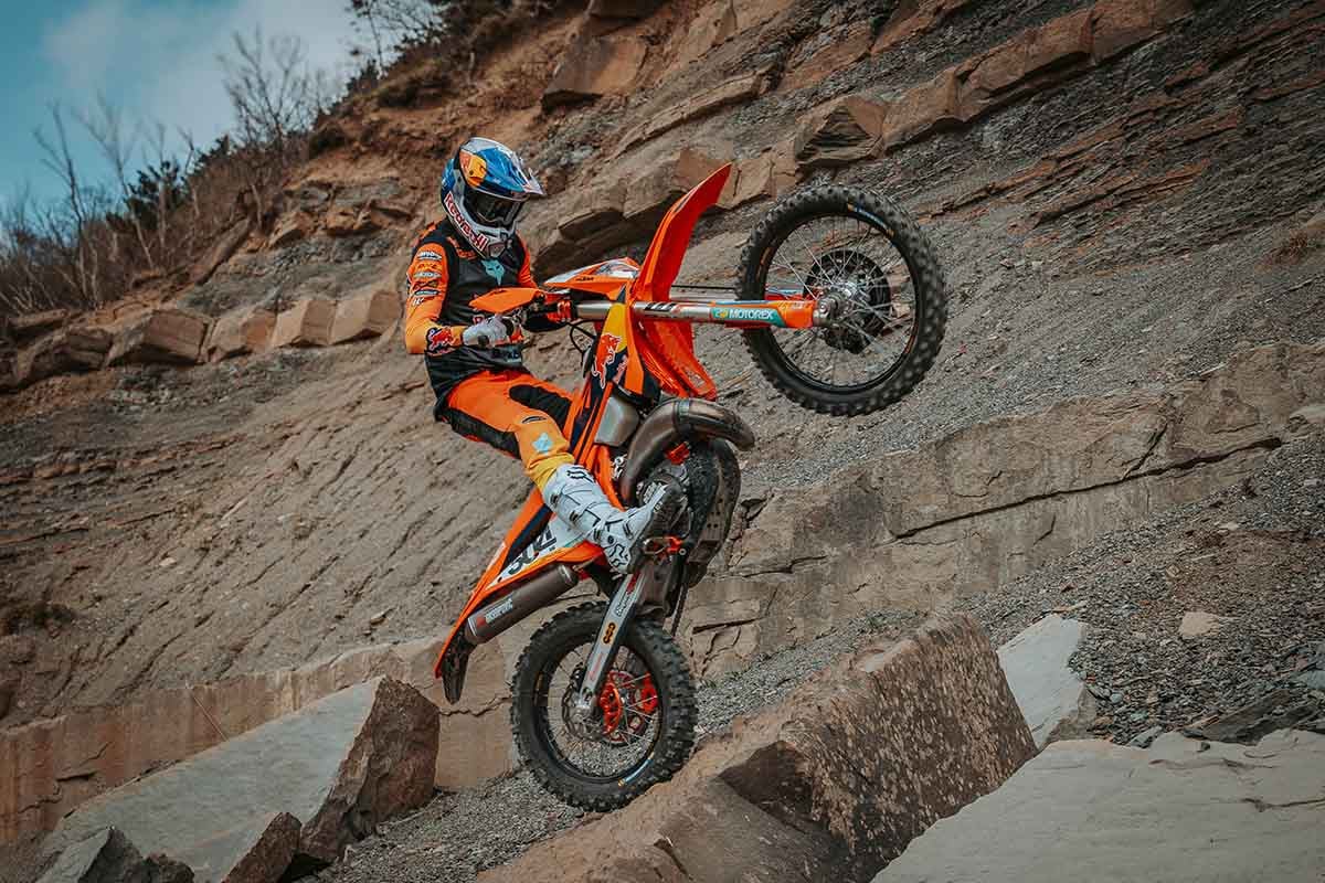 Manuel Lettenbichler se prepara para el Hard Enduro 2025