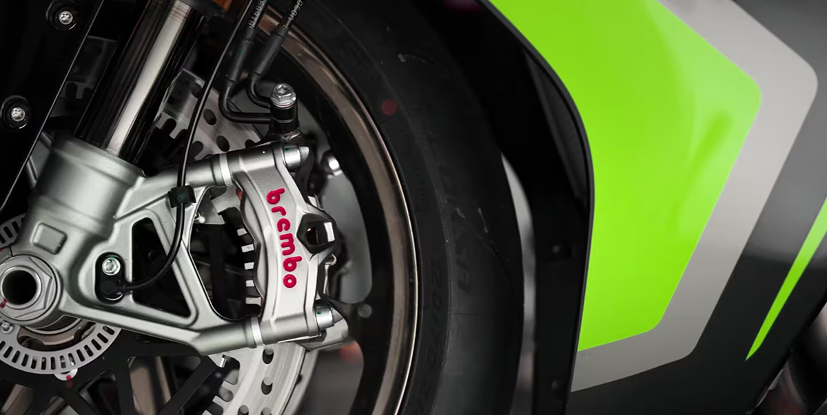 ZXMoto 820RR-R, la deportiva de 145 CV nacida del Mundial de Supersport ZXMoto 820RR-R, la deportiva de 145 CV nacida del Mundial de Supersport