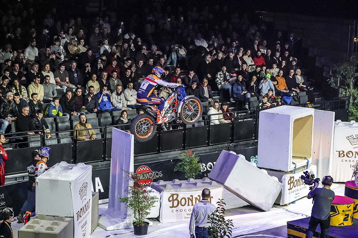 Toni Bou se pone al frente en el X-Trial de Francia