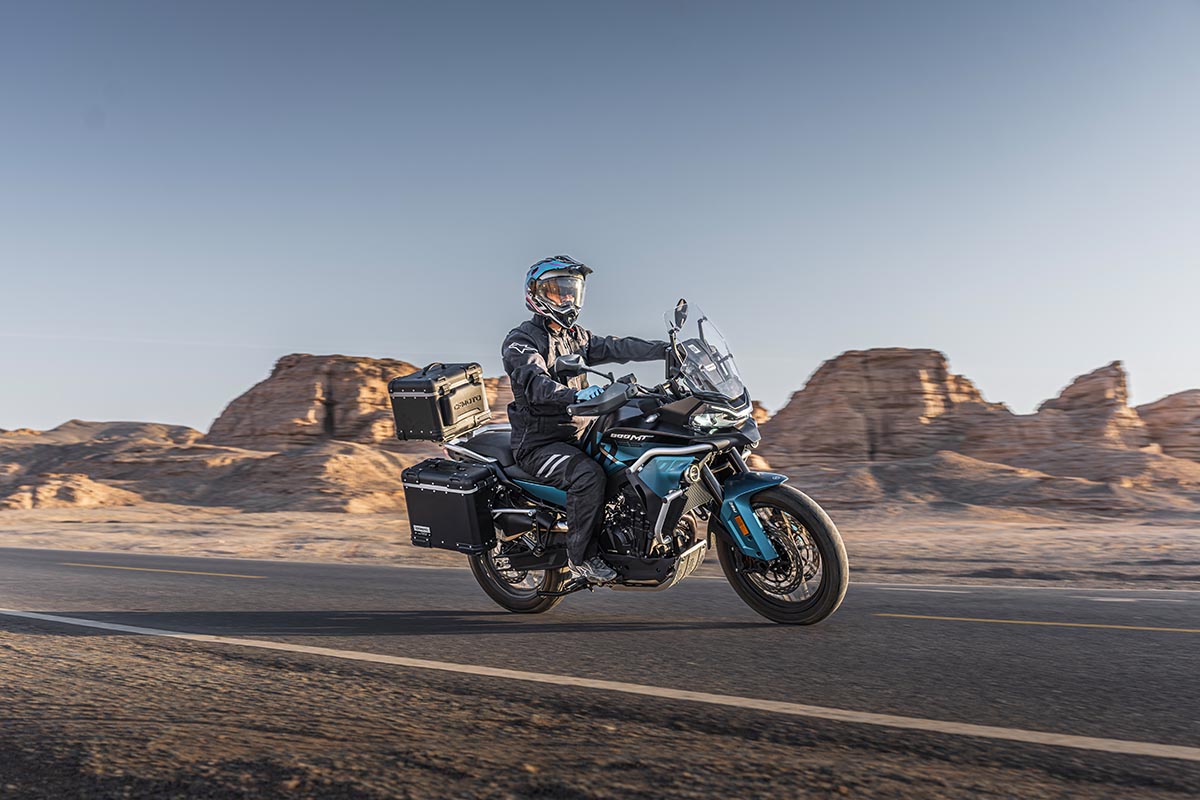 CFMOTO 800MT-ES 2026