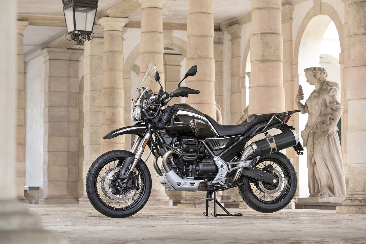 Moto Guzzi 2022: nuevos colores y una edición limitada