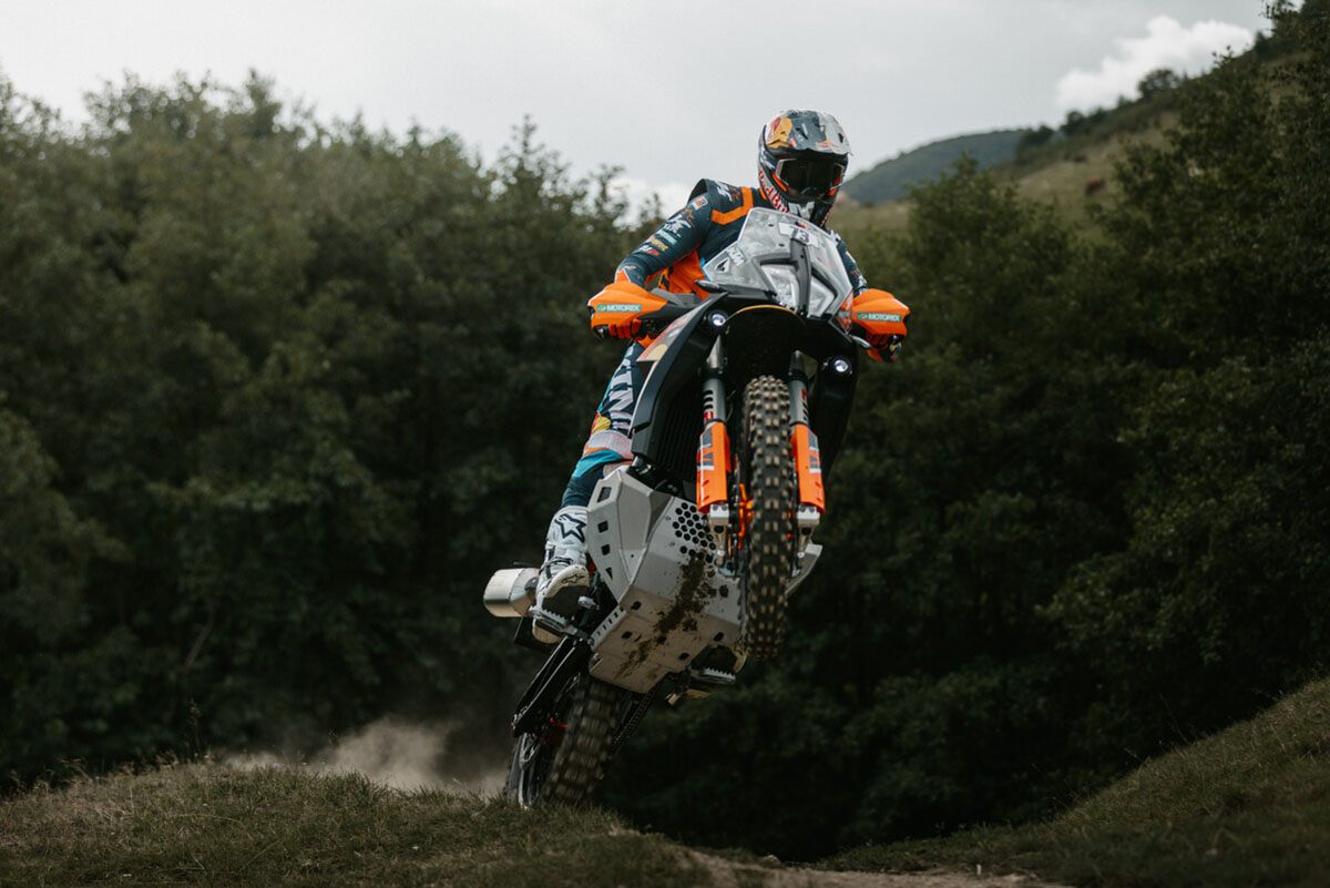 KTM lanza una ofensiva comercial con descuentos, financiación y seguro gratis