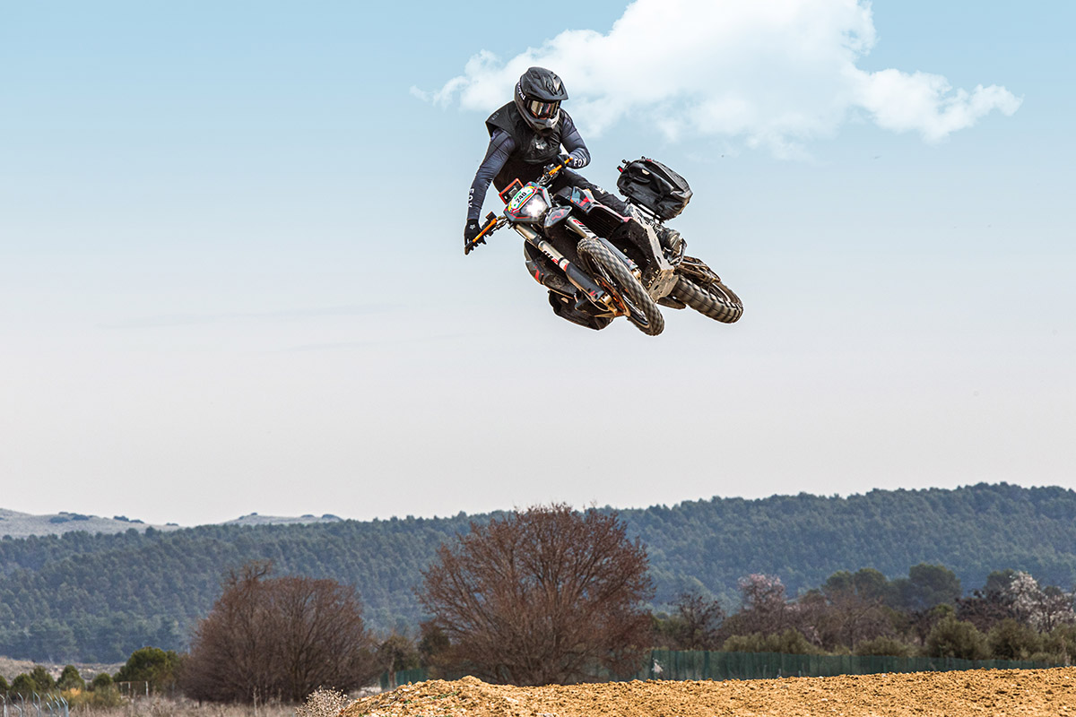 KTM 890 ADVENTURE R SW-Motech: La trail offroad definitiva