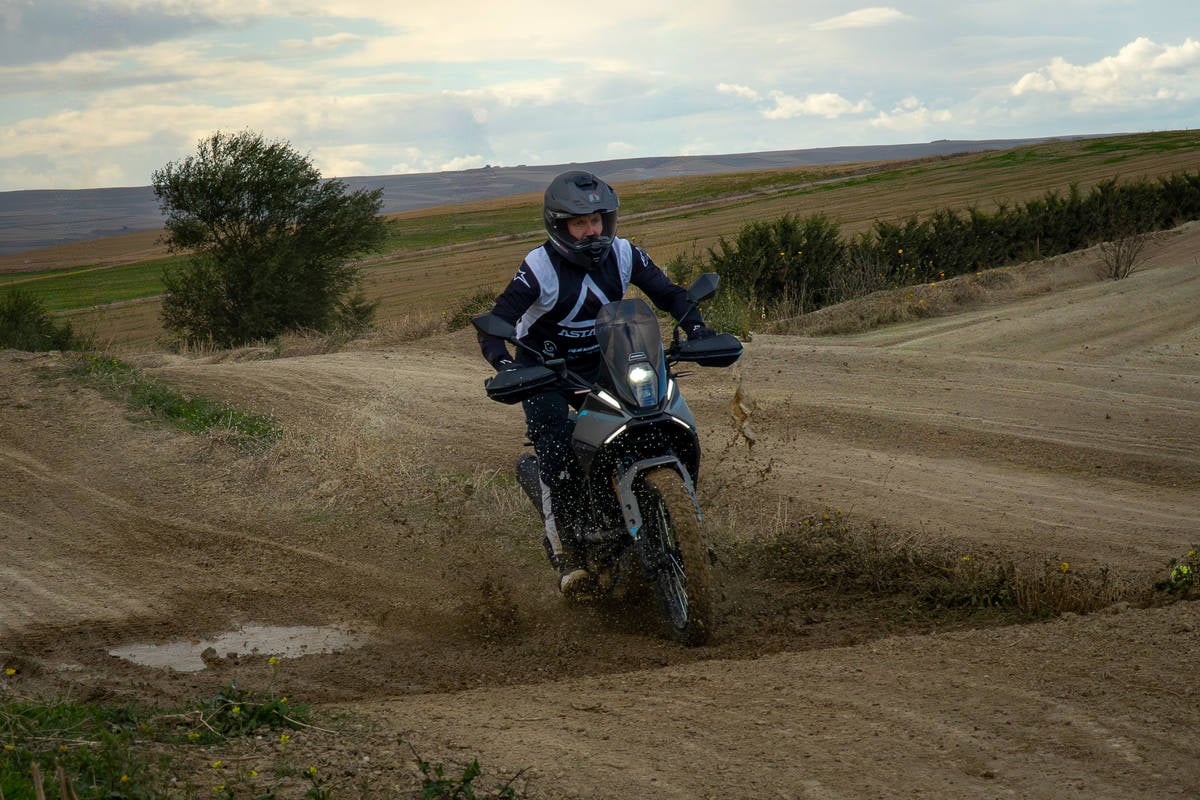 Probamos las Morbidelli T125, T352 y T502: trail 2026 para carnet A2 y A1 (125) Probamos las Morbidelli T125, T352 y T502: trail 2026 para carnet A2 y A1 (125)