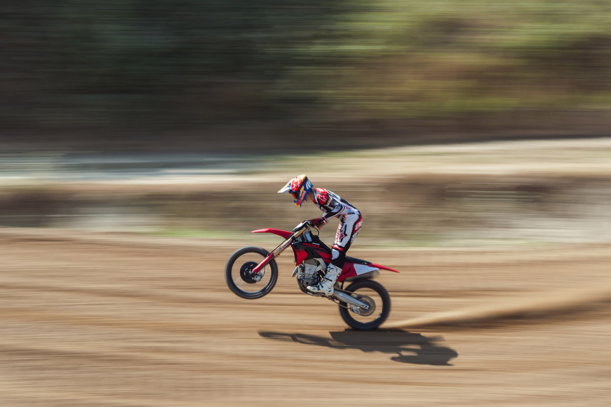 Ducati Desmo450 MX 2027