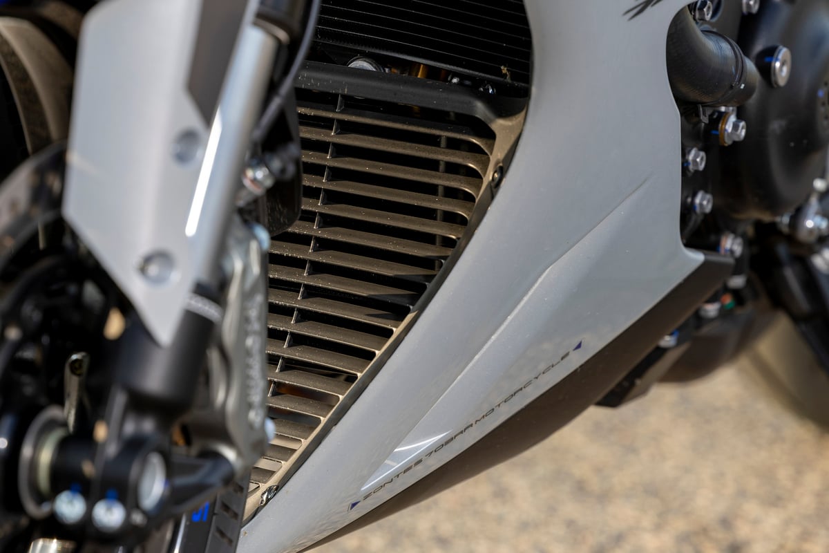 Prueba Zontes 703 RR: tricilíndrica deportiva de 95 CV por 7688 euros Prueba Zontes 703 RR: tricilíndrica deportiva de 95 CV por 7688 euros
