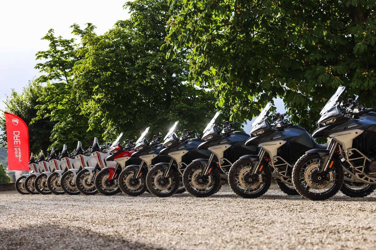 Ducati Riding Academy 2023: 8 citas