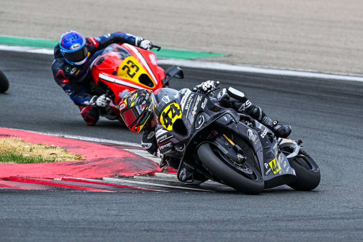 ESBK 2025 Navarra 2: Steven Odendaal afianza su liderato