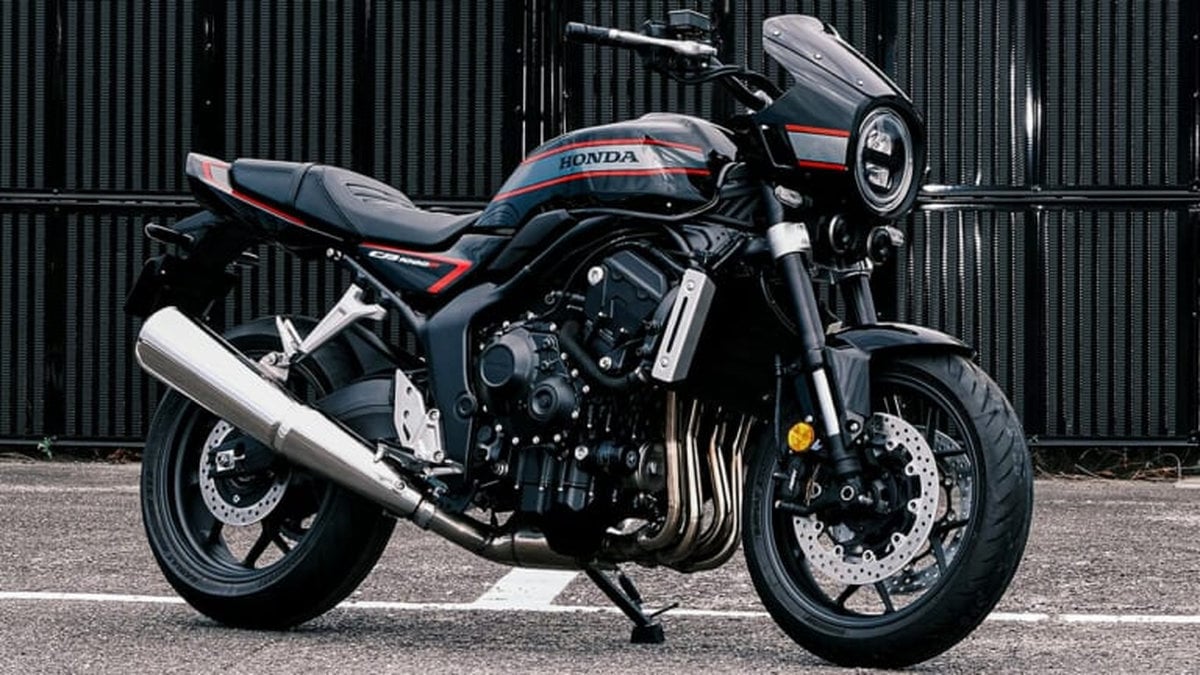 Honda CB1000F: nueva versiÃ³n negra, plata y roja con cupolino