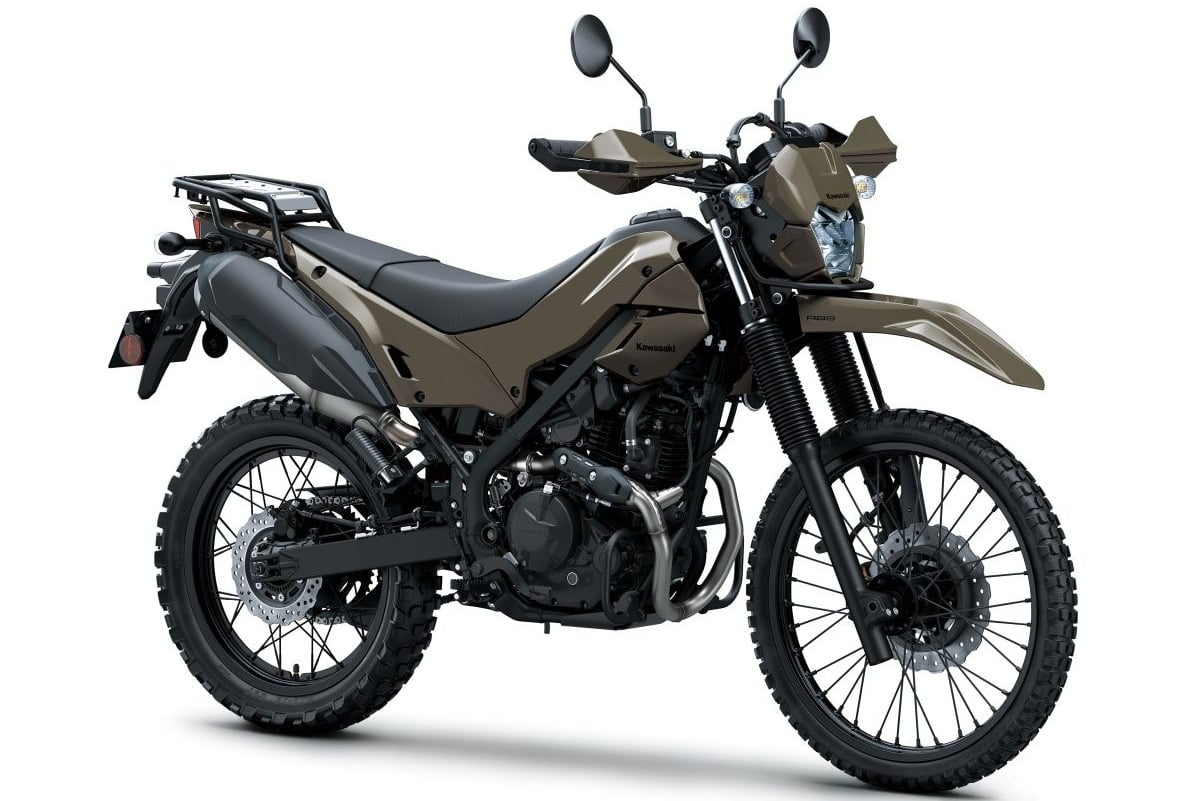 Kawasaki KLX230 DF 2026: versiÃ³n militar por 4900 euros