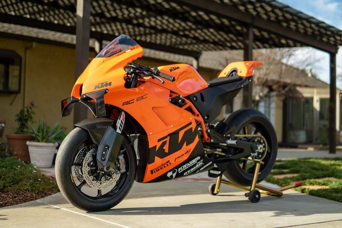 KTM RC 8C de 2022 con 0 km: vendida por 43 000 dólares
