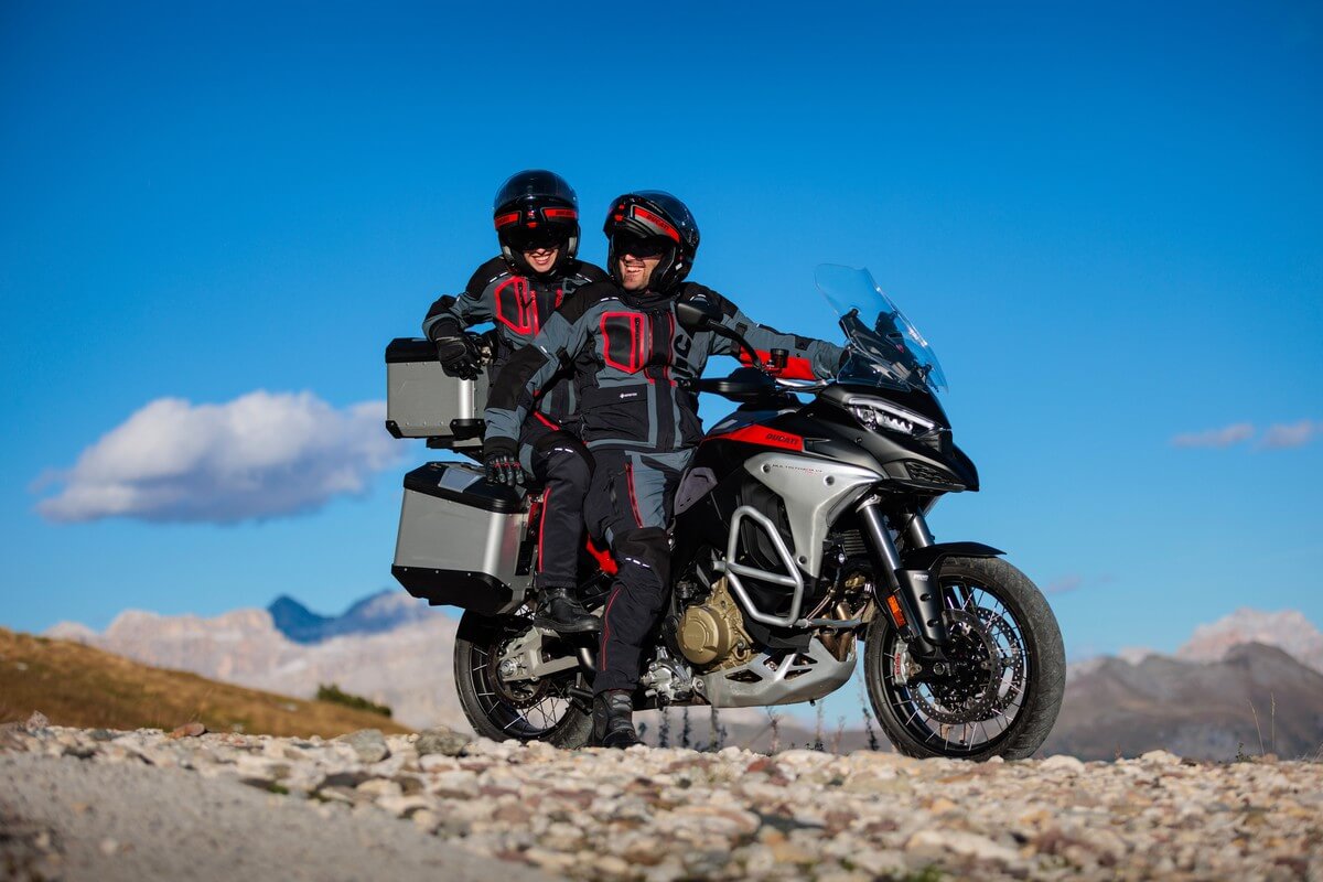 Ducati presenta la colección ropa 2024: seguridad a la moda