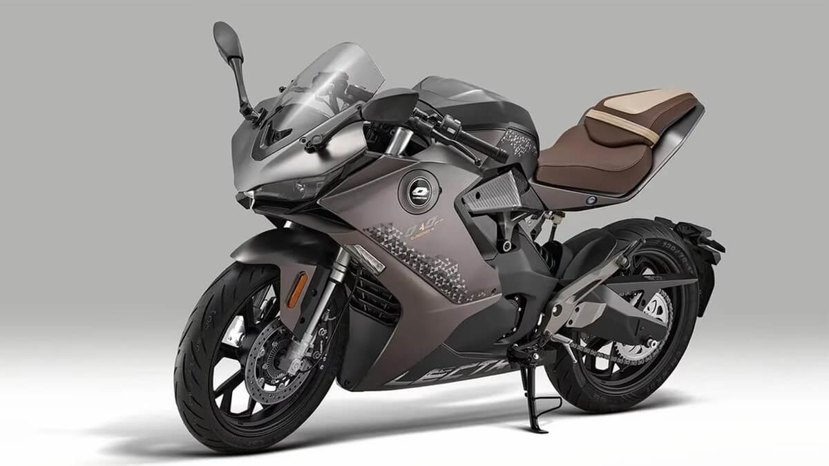 QJMotor OAO Pro: eléctrica de marchas por 3800 euros