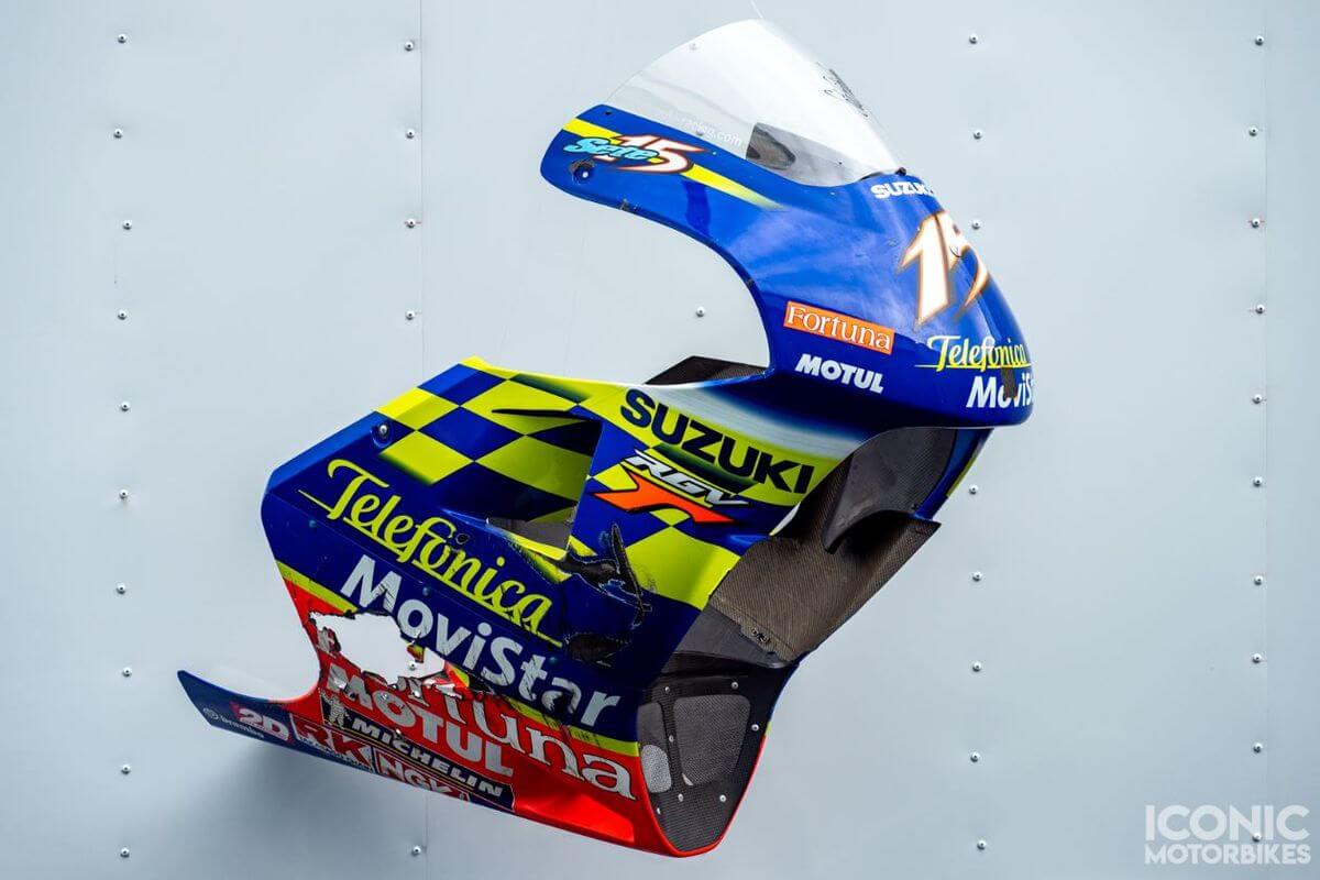 Carenado de ensueño: Suzuki RGV500 firmado por Sete Gibernau