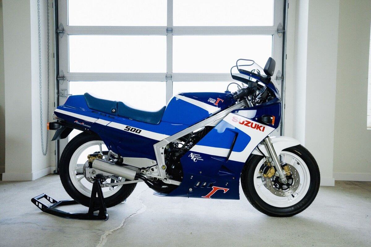 Moto de ensueño: Suzuki RG500 Gamma de 1989 ¡a estrenar!