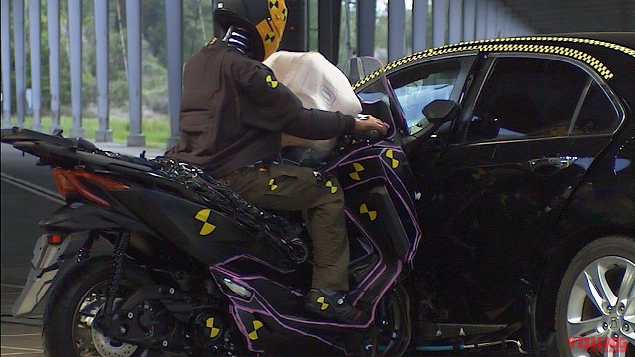 Toyota desarrolla airbags para motoâ¦ Â¡pero no es nada fÃ¡cil! 