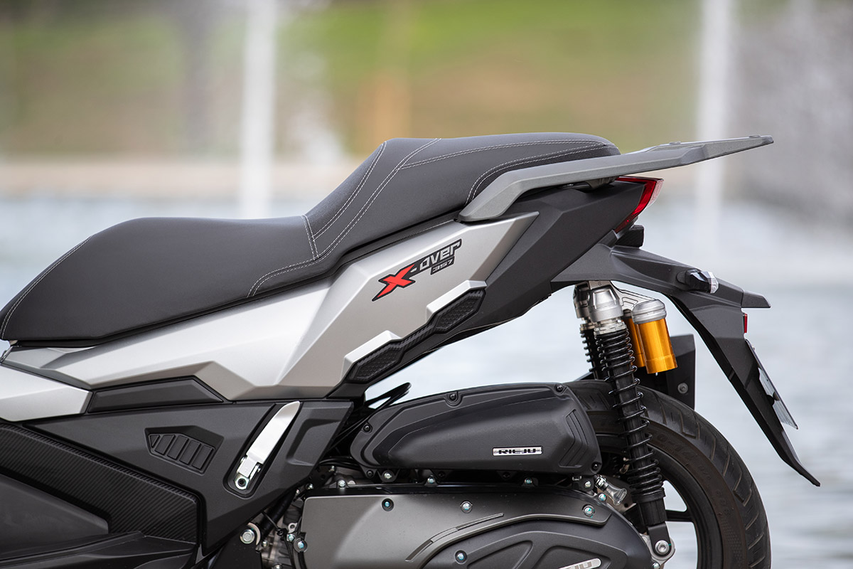 Rieju X-Over 357: Altura de asiento de 780 mm