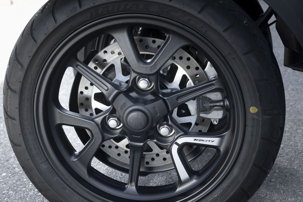 Probamos el Yamaha Tricity 300 2026... ¡con airbag! Probamos el Yamaha Tricity 300 2026... ¡con airbag!