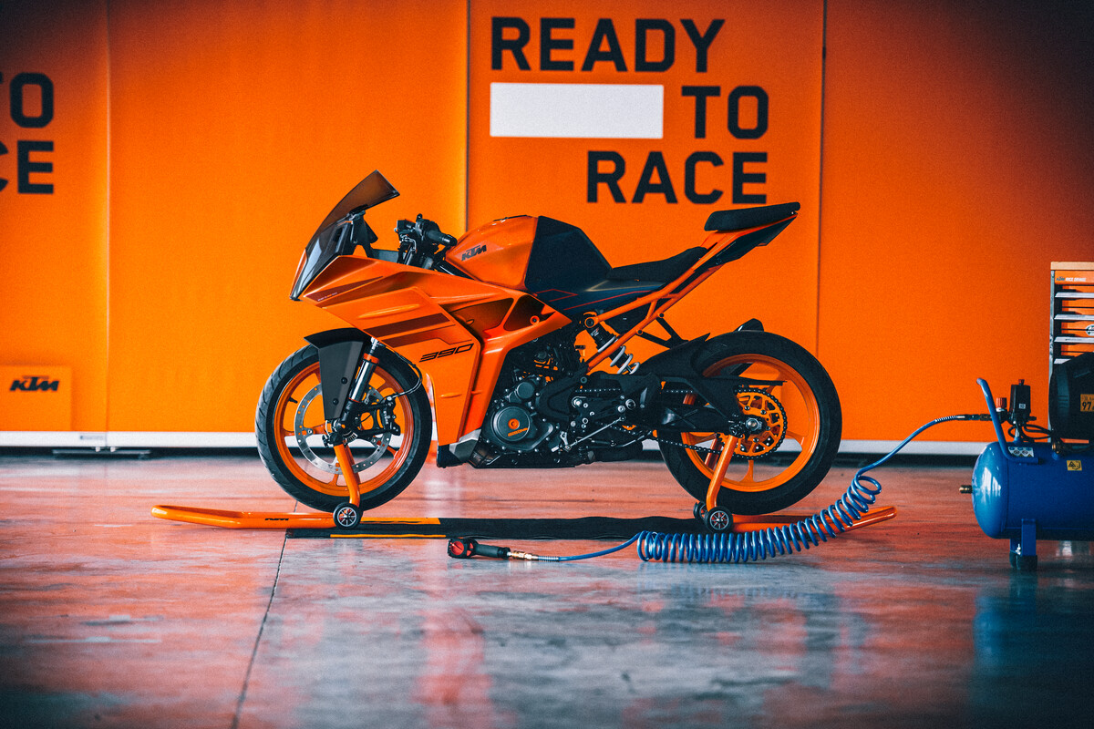 KTM RC Supersport 2024, nuevos colores de competición