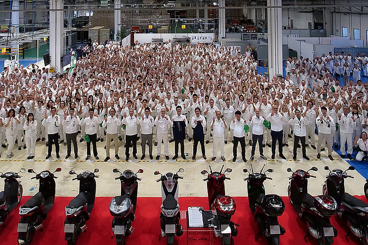 El scooter Honda SH cumple 40 años de éxitos