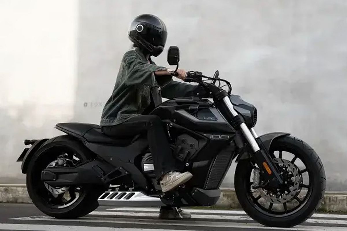 Benda LFC 700: custom de 94 CV por 10990 euros Benda LFC 700: custom de 94 CV por 10990 euros