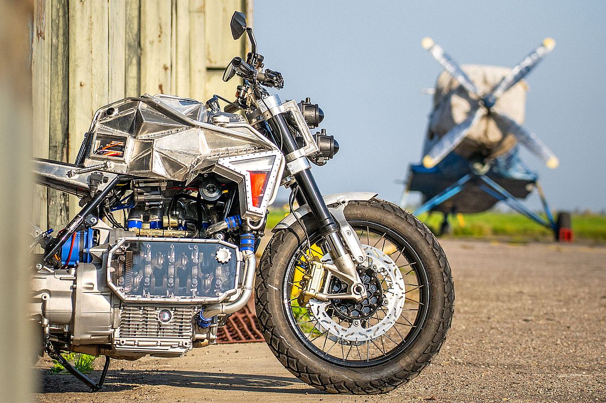 BMW K1100LT Scarecrow-2: espantapájaros de dos ruedas BMW K1100LT Scarecrow-2: espantapájaros de dos ruedas