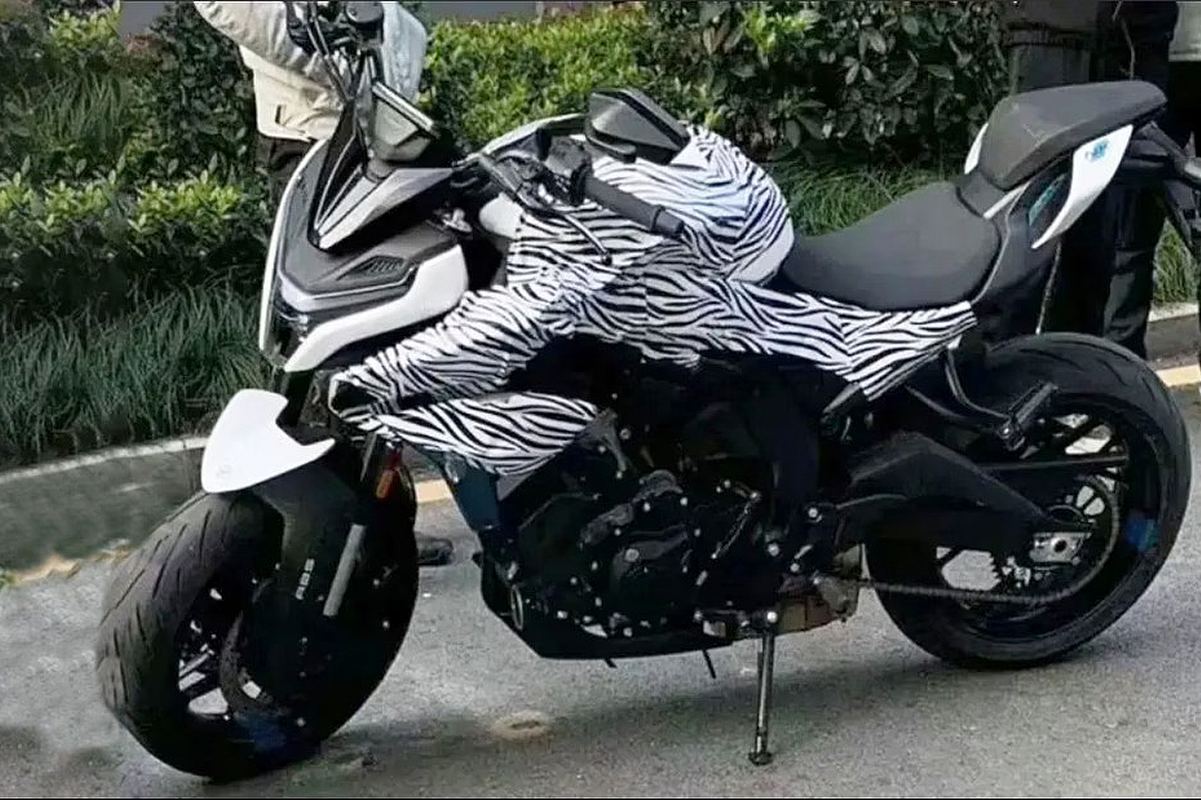 Nueva CFMoto 675 NK: naked tricilíndrica de 95 CV y 189 kg