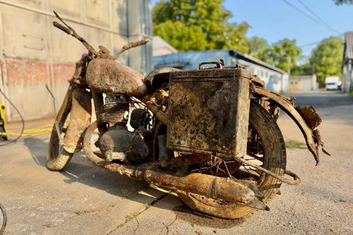 DKW ZN 350-1 del ejército nazi: ¡80 años sumergida en el Danubio! DKW ZN 350-1 del ejército nazi: ¡80 años sumergida en el Danubio!