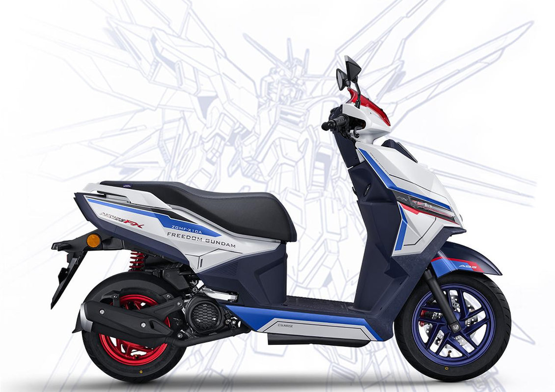 Honda NS125FX Free Gundam: un scooter de cómic por 1300 euros Honda NS125FX Free Gundam: un scooter de cómic por 1300 euros