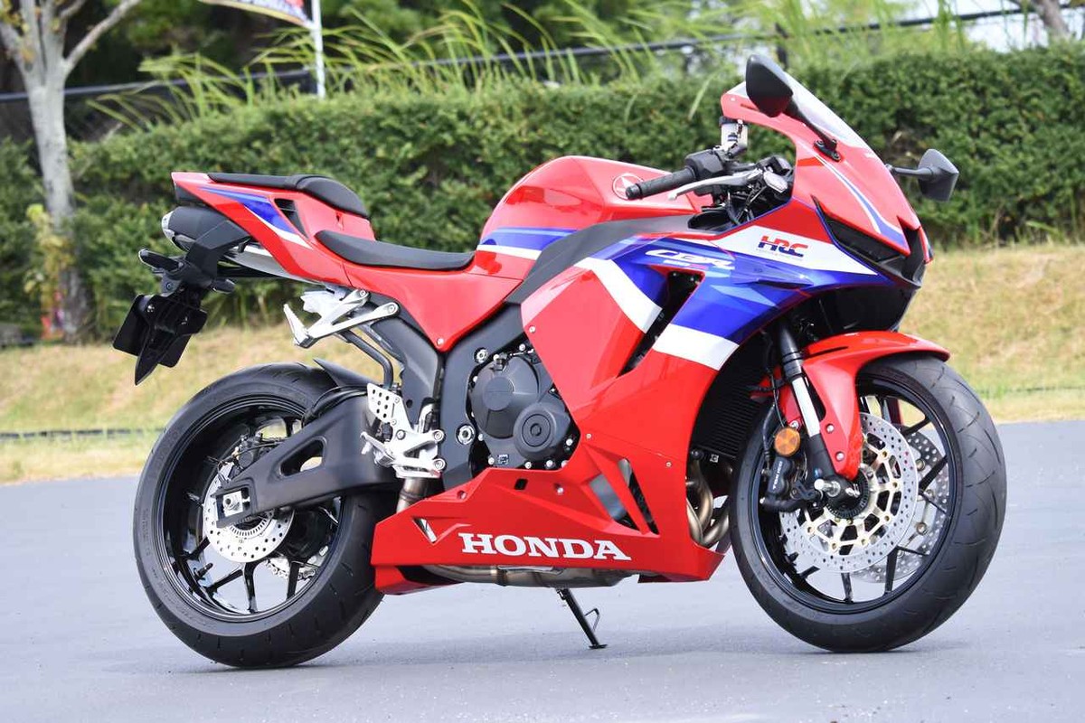 Honda CBR600RR 2025 Supersport con esencia HRC Moto1Pro