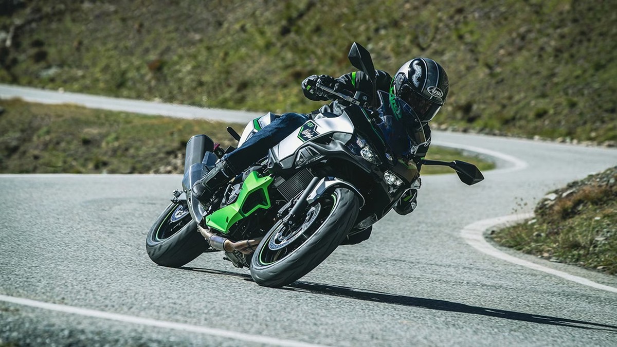 Kawasaki Ninja 7 Hybrid: la primera moto híbrida llega pronto