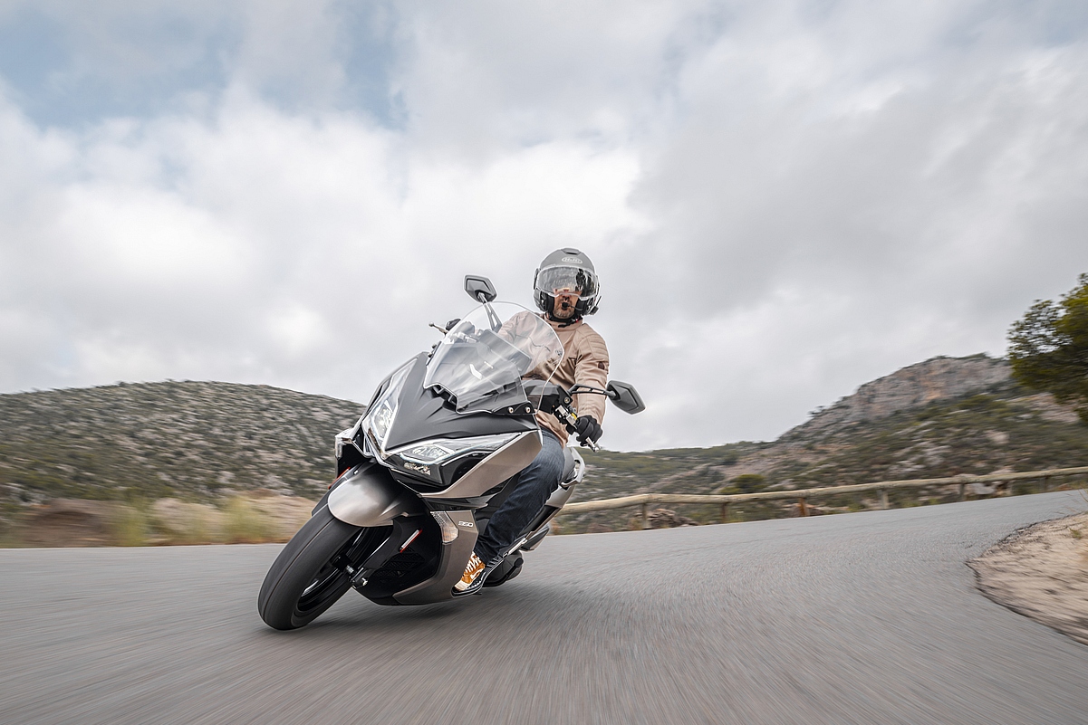 Nuevo KYMCO Super Dink GT 350: calidad, fiabilidad y precio 