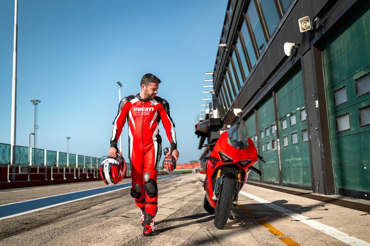 Ducati presenta la colección ropa 2024: seguridad a la moda