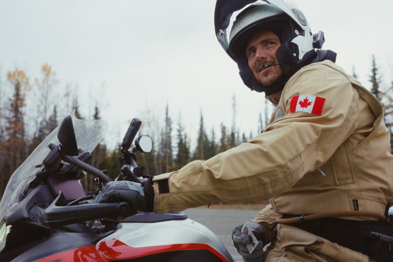 Récord mundial: vuelta al mundo en moto en 16 días