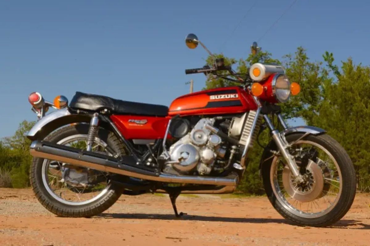 Moto de ensueño: Suzuki RE5 de 1975, ¡rotativa!