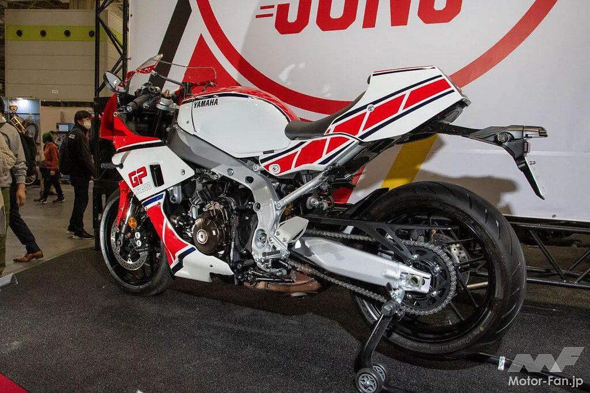 Yamaha XSR900GP Wise Gear: ¡Kenny Roberts replica!