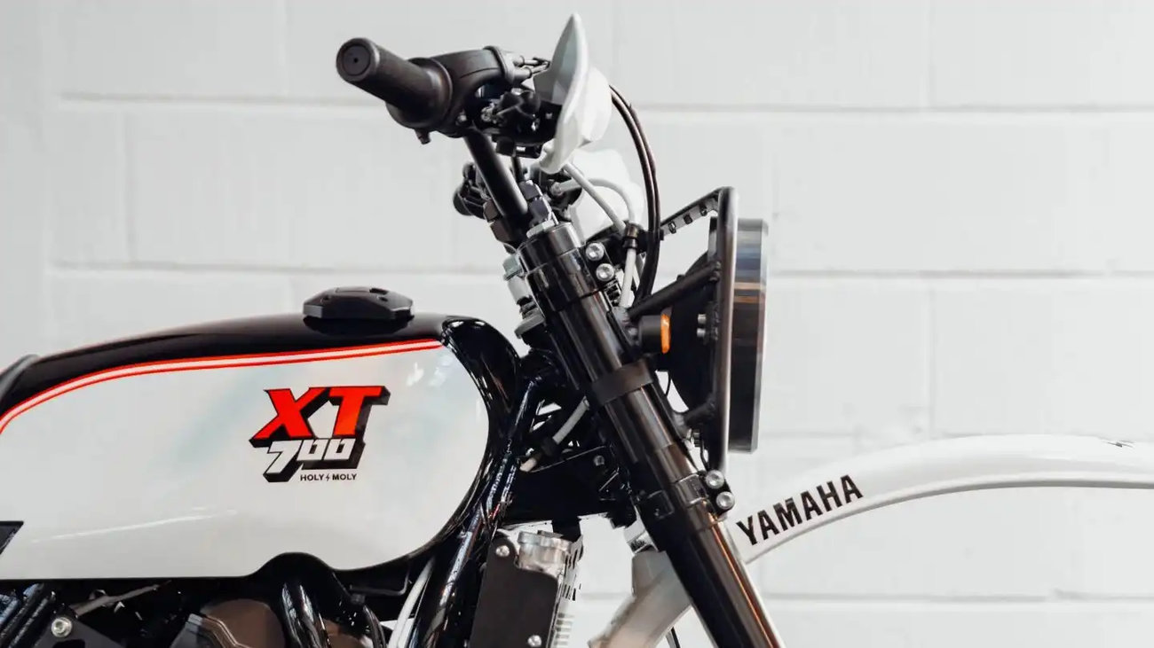Convierte tu Yamaha Ténéré 700 en una XT 500 réplica
