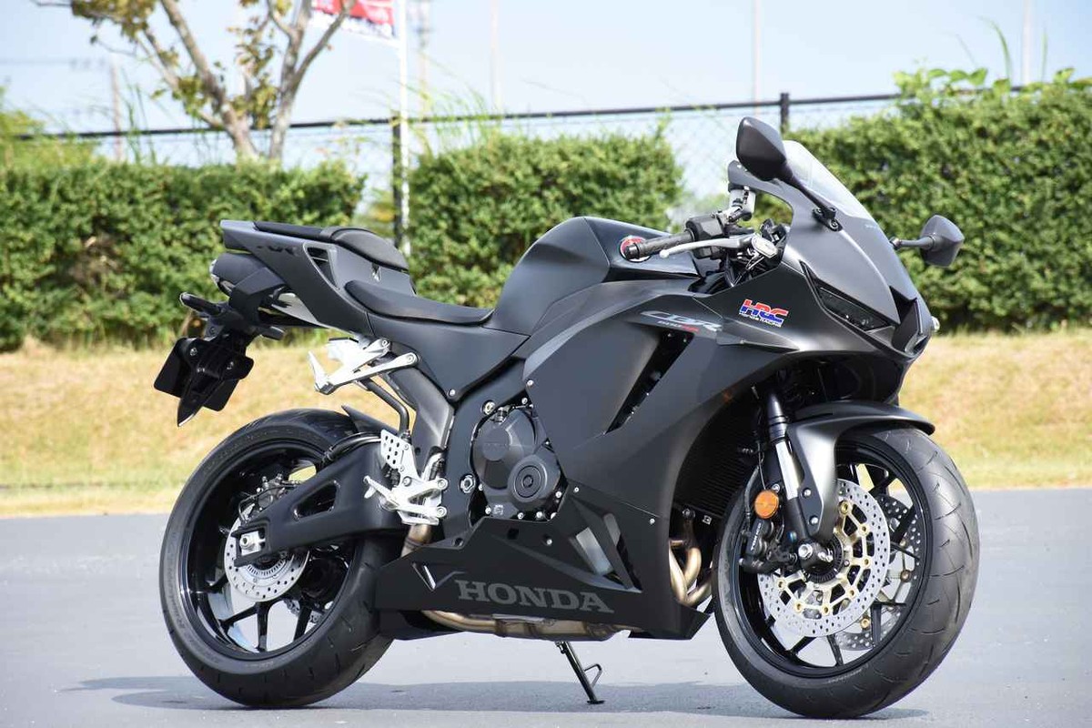 Honda CBR600RR 2025 Supersport con esencia HRC Moto1Pro